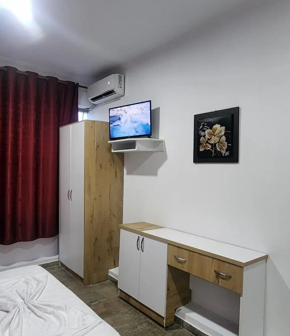 Hotel Kleo Rinas