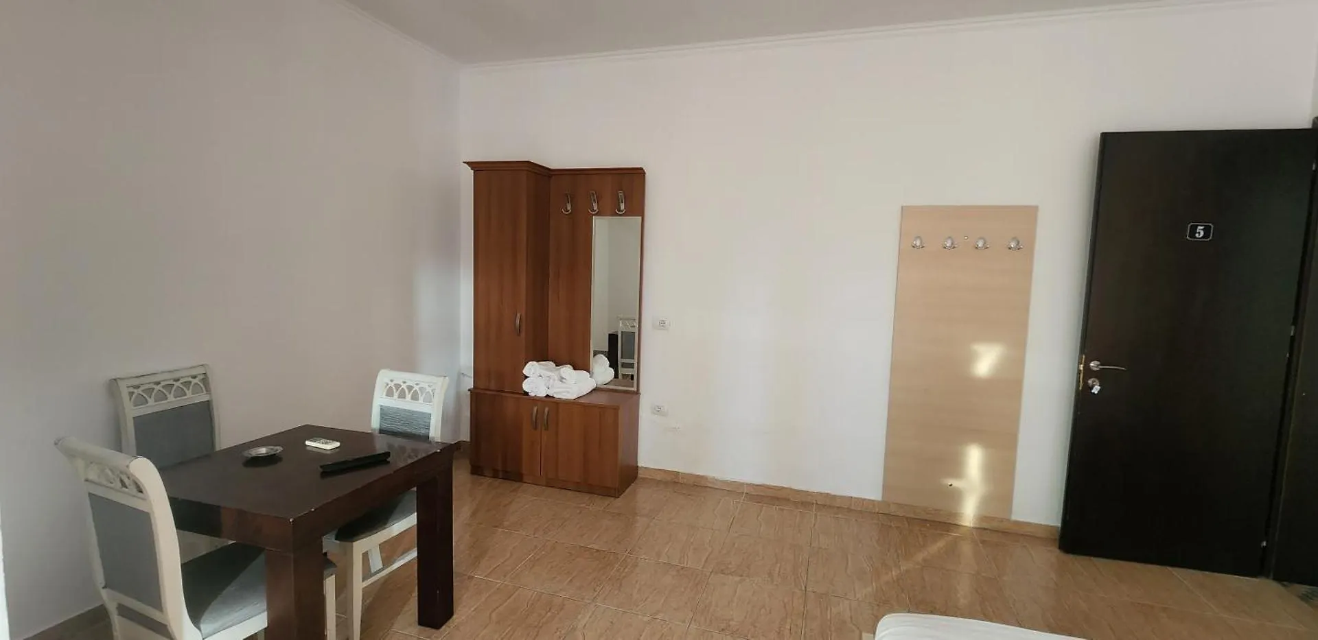 Hotel Kleo Rinas