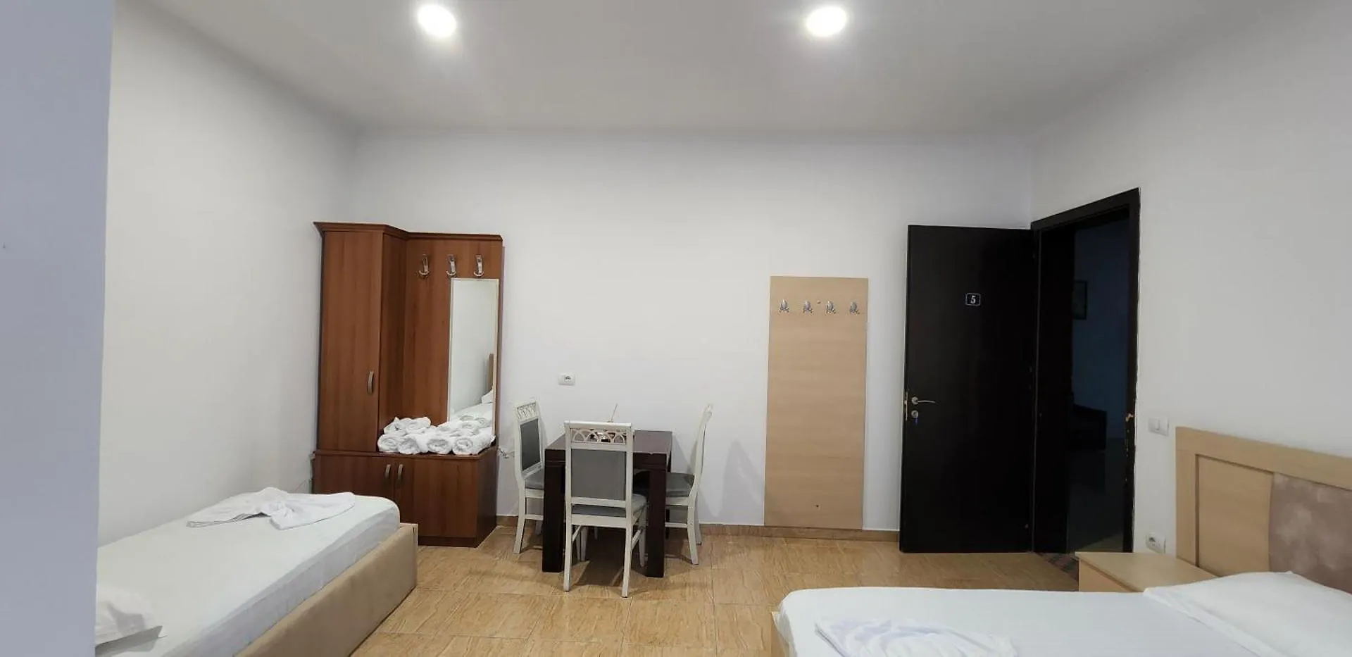 Hotel Kleo Rinas 0*,